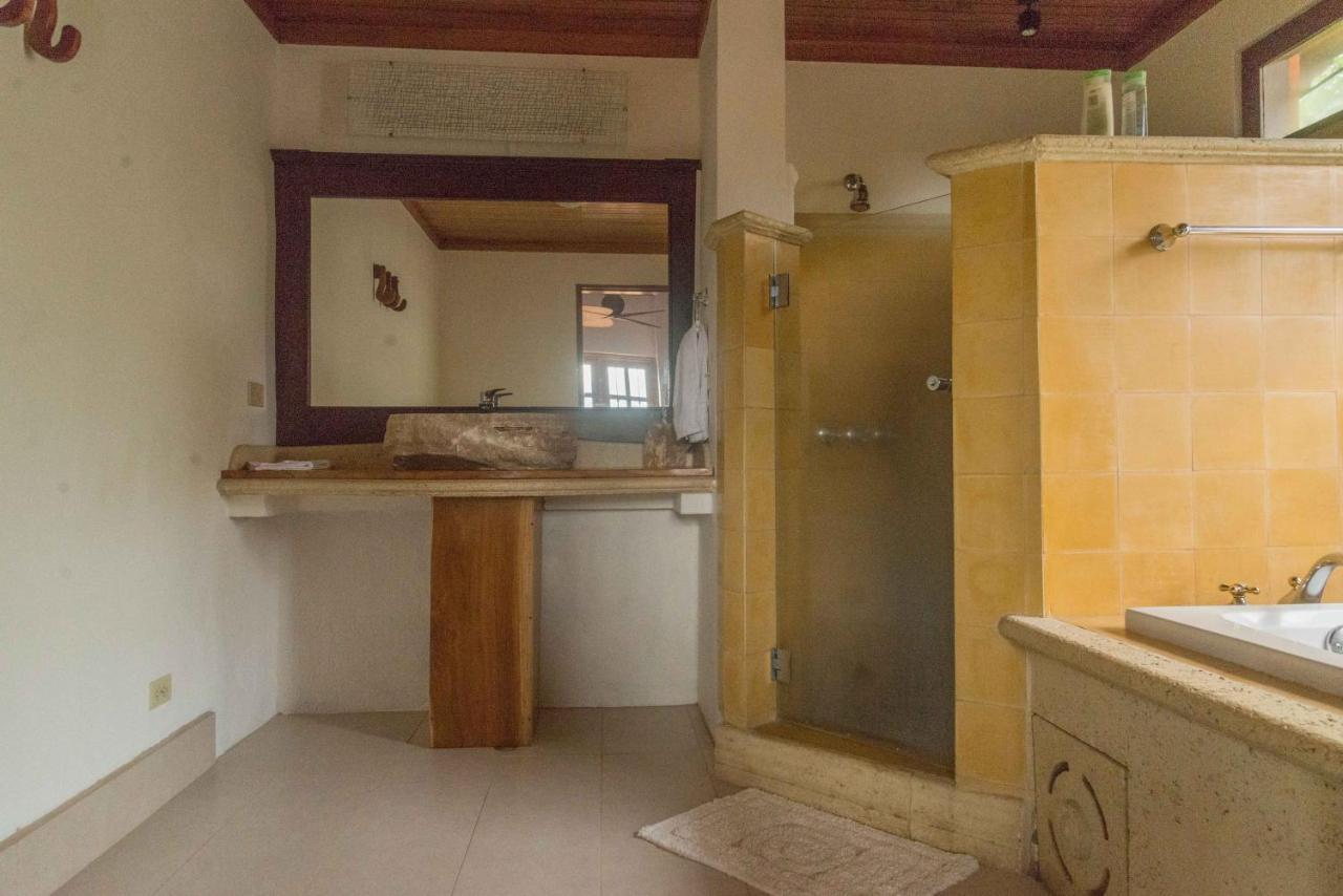 Luna Inn B&B Ciudad Cariari Kültér fotó