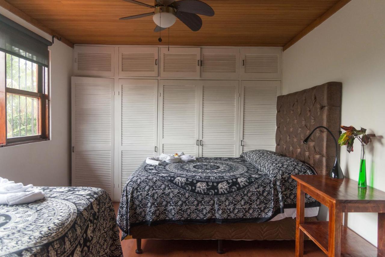 Luna Inn B&B Ciudad Cariari Kültér fotó